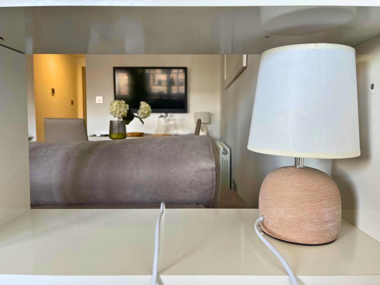 Home4u Con Cochera Appartement